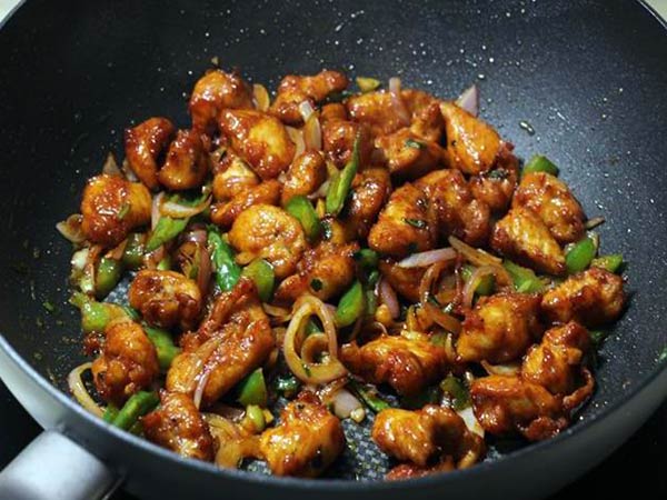 how to make chilli chicken: Try out this easy recipe 